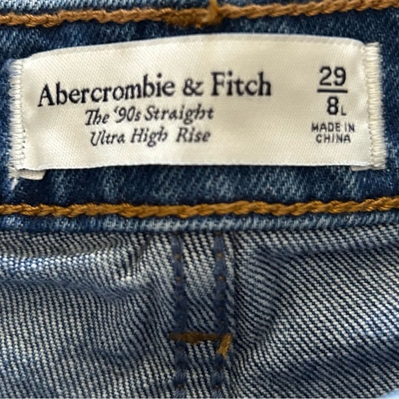 Abercrombie & Fitch The 90’s Slim Straight Ultra High Rise Distressed Jeans, 29L - Picture 2 of 9
